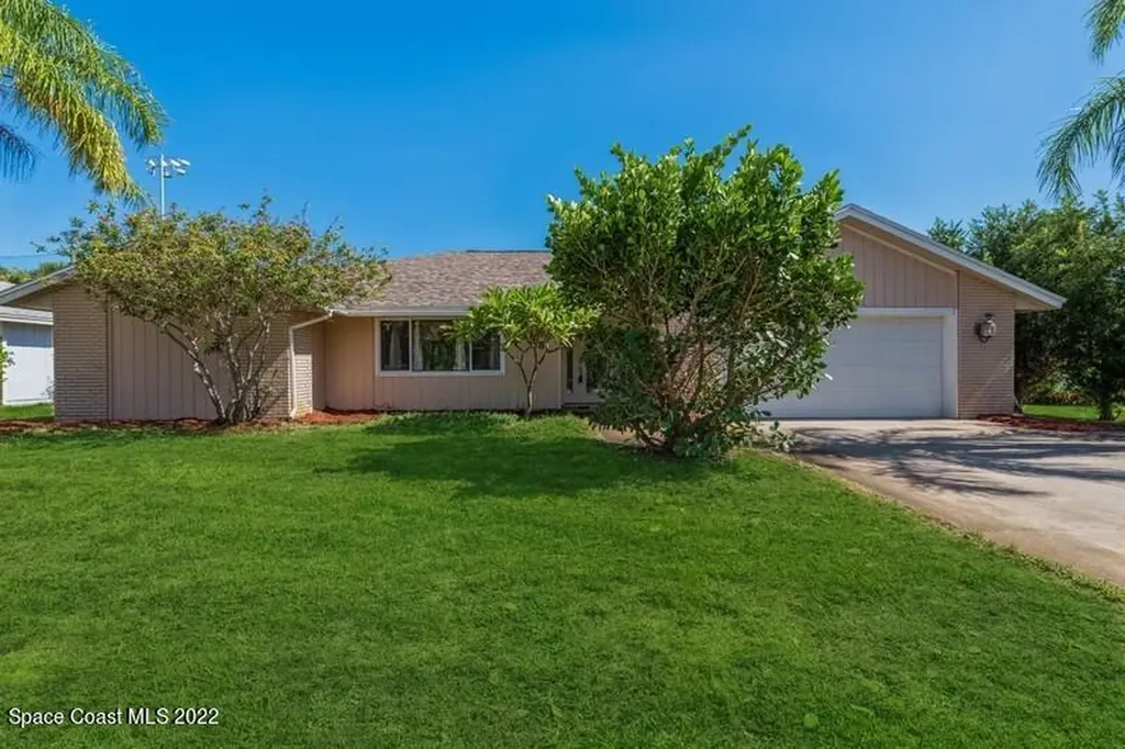 458 Saint Johns Drive Satellite Beach FL 32937