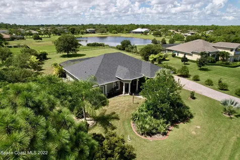4268 Gardenwood Circle Grant FL 32949