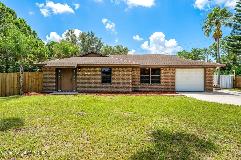 107 Carmelite Avenue NW Palm Bay FL 32907