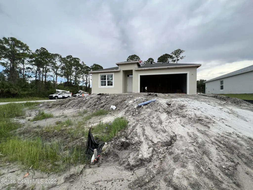308 Fitchburg Street SW Palm Bay FL 32908