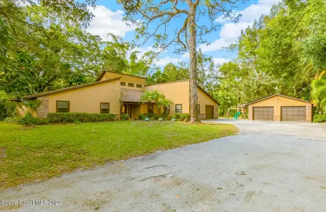 6493 Flamingo Court Melbourne FL 32904