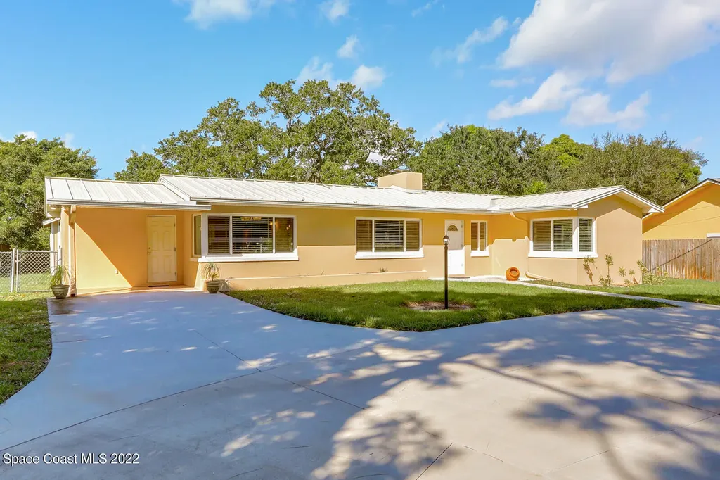 2075 S Tropical Trail Merritt Island FL 32952