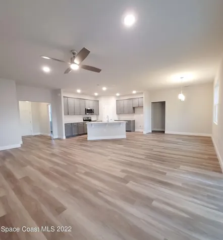 1823 Macklin Street NW Palm Bay FL 32907