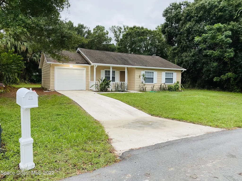 882 Horizon Road SE Palm Bay FL 32909