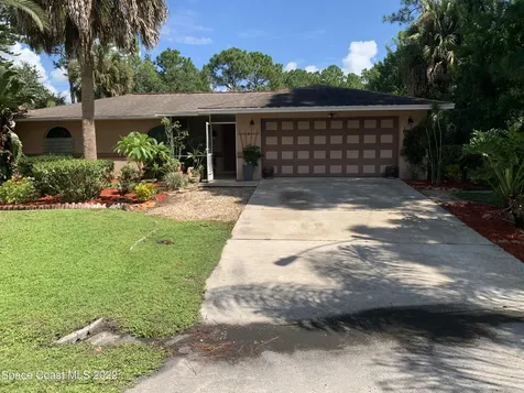 596 Geiger Court NW Palm Bay FL 32907