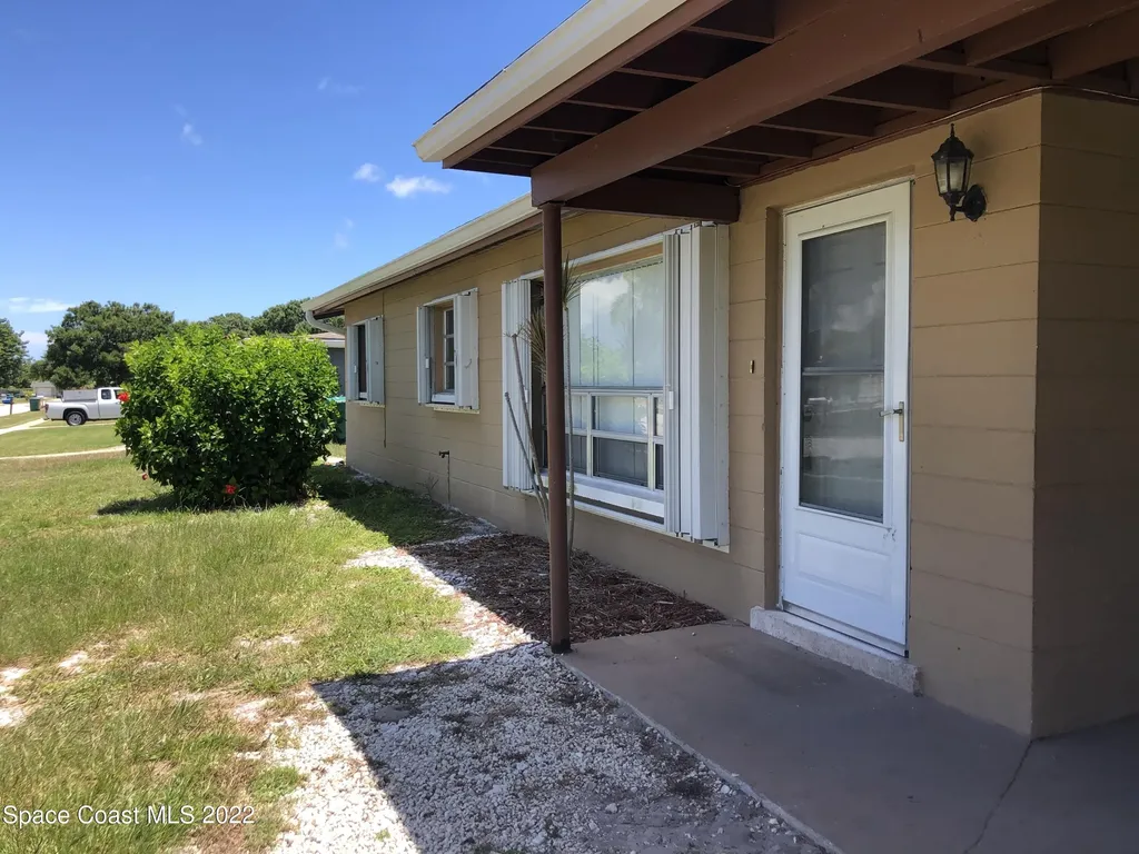 1975 Garner Avenue Melbourne FL 32935