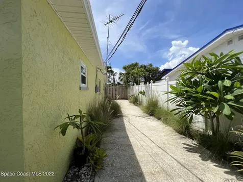 252 Coral Way W Indialantic FL 32903