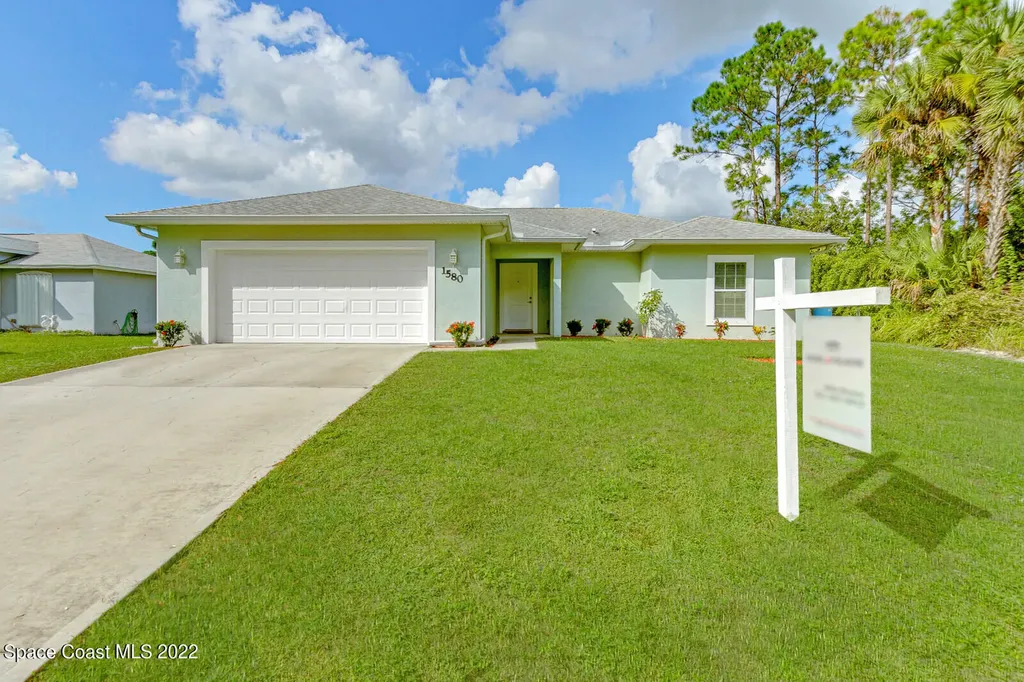 1580 Seeley Circle NW Palm Bay FL 32907