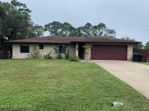 658 Waycross Road SW Palm Bay FL 32908