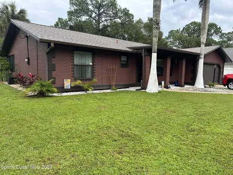 141 Greenbrier Avenue NW Palm Bay FL 32907