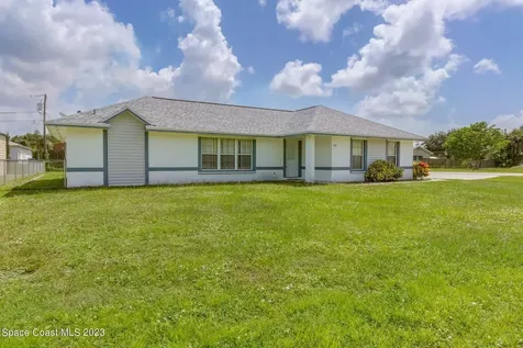 2108 Fallon Boulevard NE Palm Bay FL 32907