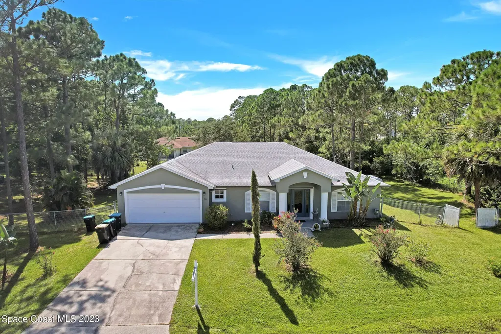 826 Du Bois Avenue SE Palm Bay FL 32909