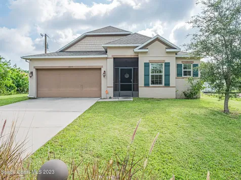 1015 Cloverleaf Avenue SE Palm Bay FL 32909