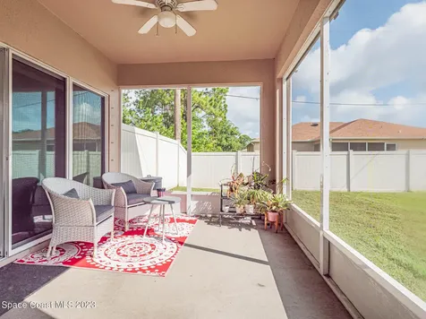 1015 Cloverleaf Avenue SE Palm Bay FL 32909