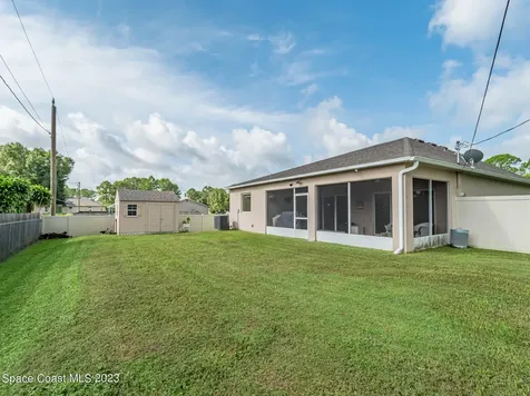 1015 Cloverleaf Avenue SE Palm Bay FL 32909