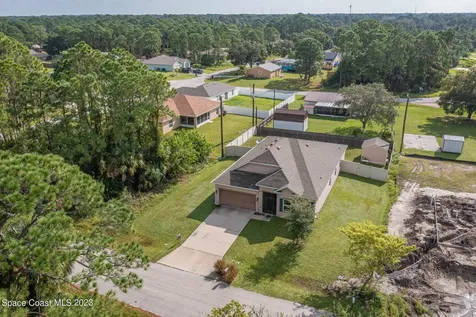 1015 Cloverleaf Avenue SE Palm Bay FL 32909