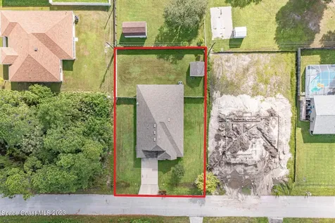 1015 Cloverleaf Avenue SE Palm Bay FL 32909