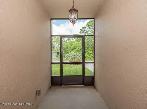 1015 Cloverleaf Avenue SE Palm Bay FL 32909