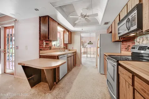 1224 Yacht Club Boulevard Indian Harbour Beach FL 32937