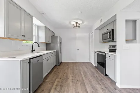 817 Seven Gables Circle SE Palm Bay FL 32909