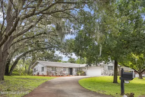 27 Fairglen Drive Titusville FL 32796