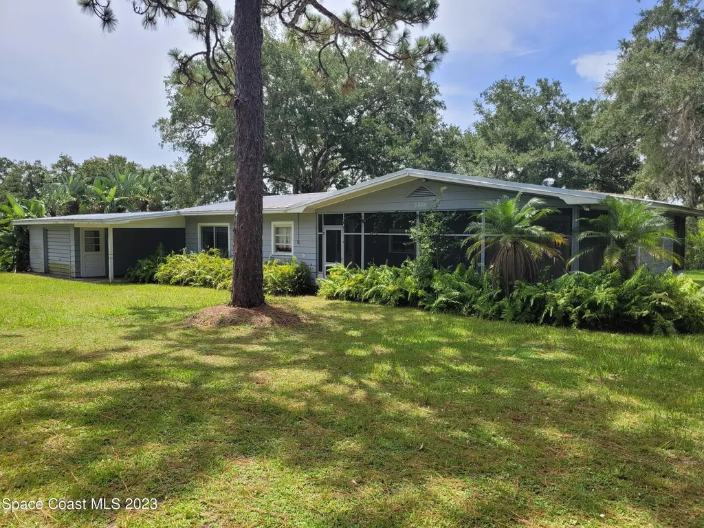 9695 Mockingbird Lane Sebastian FL 32976