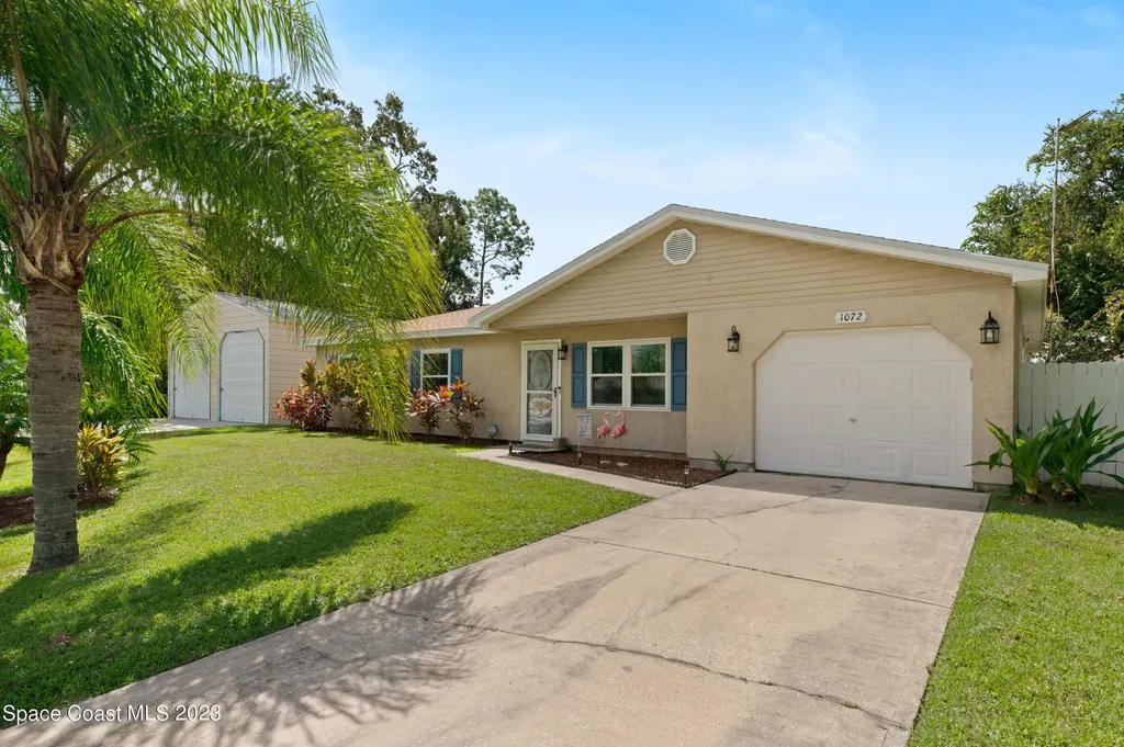 1072 Colonnade Avenue SE Palm Bay FL 32909