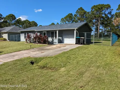 1051 Pasadena Road SE Palm Bay FL 32909