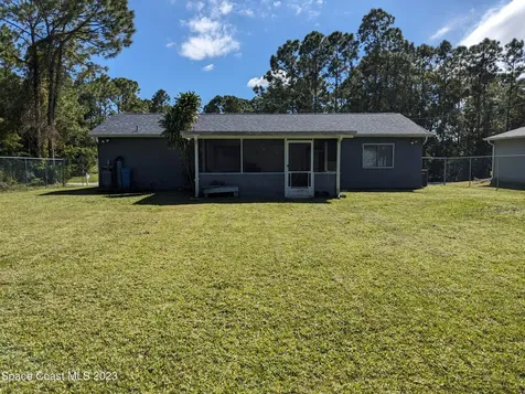 1051 Pasadena Road SE Palm Bay FL 32909