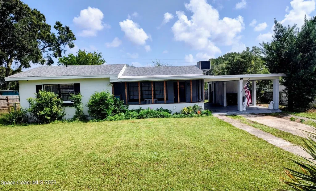 19 N Deleon Avenue Titusville FL 32796