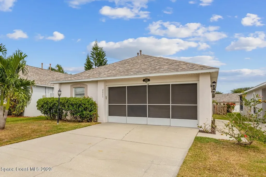 2023 Majestic Pine Court NE Palm Bay FL 32905