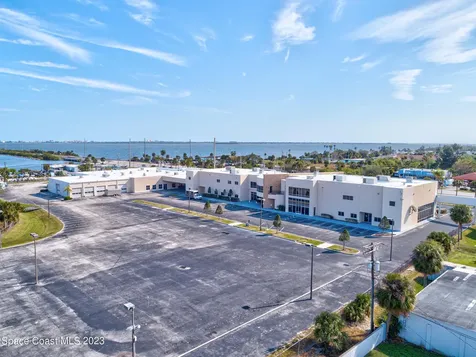 1850 E Merritt Island Causeway Merritt Island FL 32952