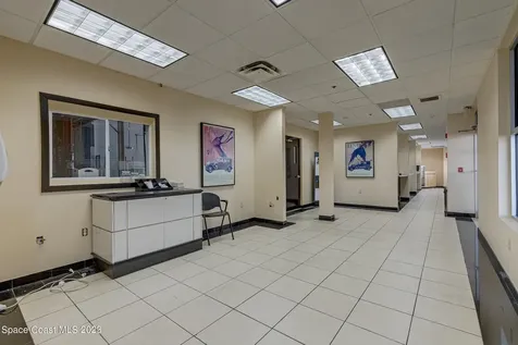 1850 E Merritt Island Causeway Merritt Island FL 32952
