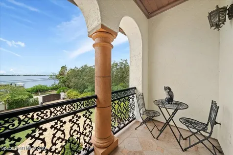 10586 S Tropical Trail Merritt Island FL 32952