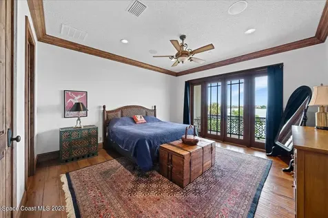 10586 S Tropical Trail Merritt Island FL 32952