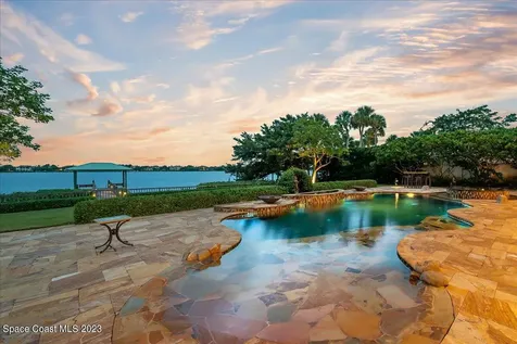 10586 S Tropical Trail Merritt Island FL 32952