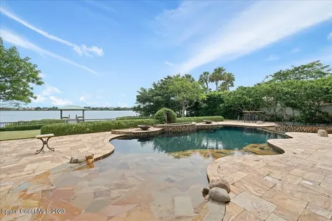 10586 S Tropical Trail Merritt Island FL 32952