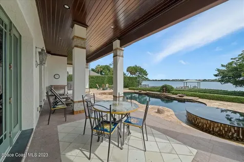 10586 S Tropical Trail Merritt Island FL 32952
