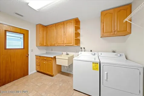 399 Hiawatha Way Melbourne Beach FL 32951