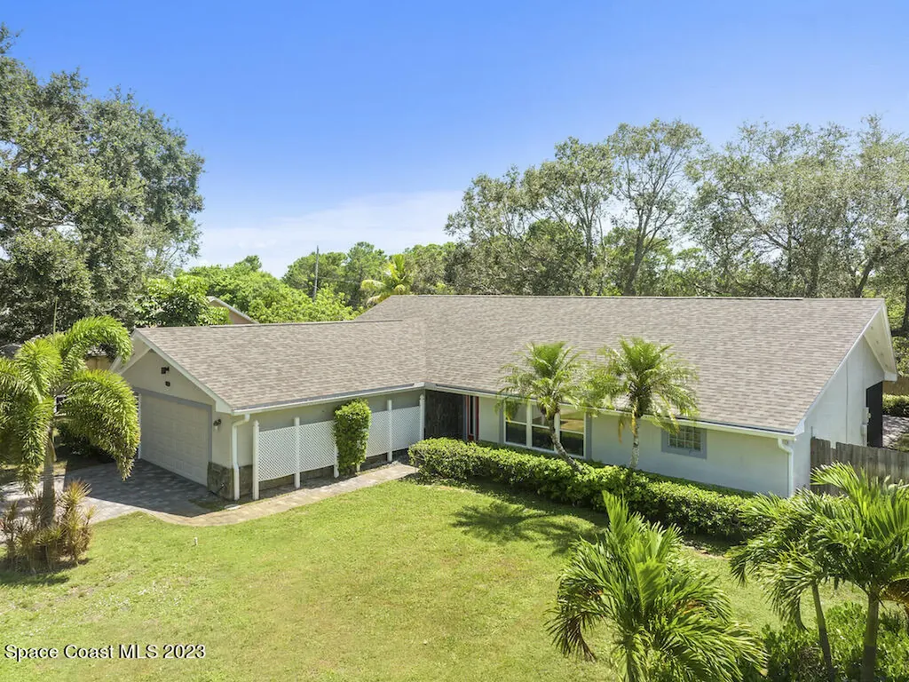 475 10th Place SW Vero Beach FL 32962