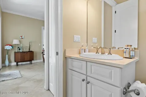 6005 S Tropical Trail Merritt Island FL 32952