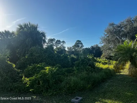 144 Main Street Sebastian FL 32958