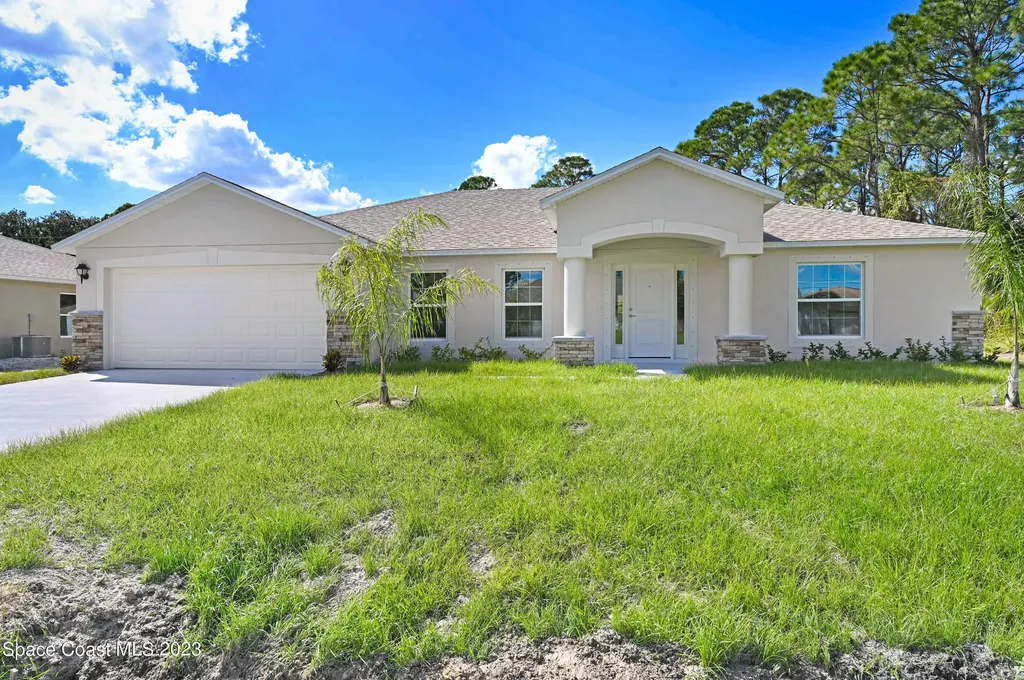 260 Mardi Gras Avenue NW Palm Bay FL 32907