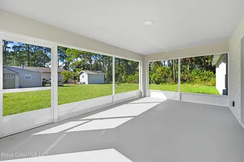 260 Mardi Gras Avenue NW Palm Bay FL 32907