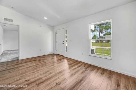 260 Mardi Gras Avenue NW Palm Bay FL 32907