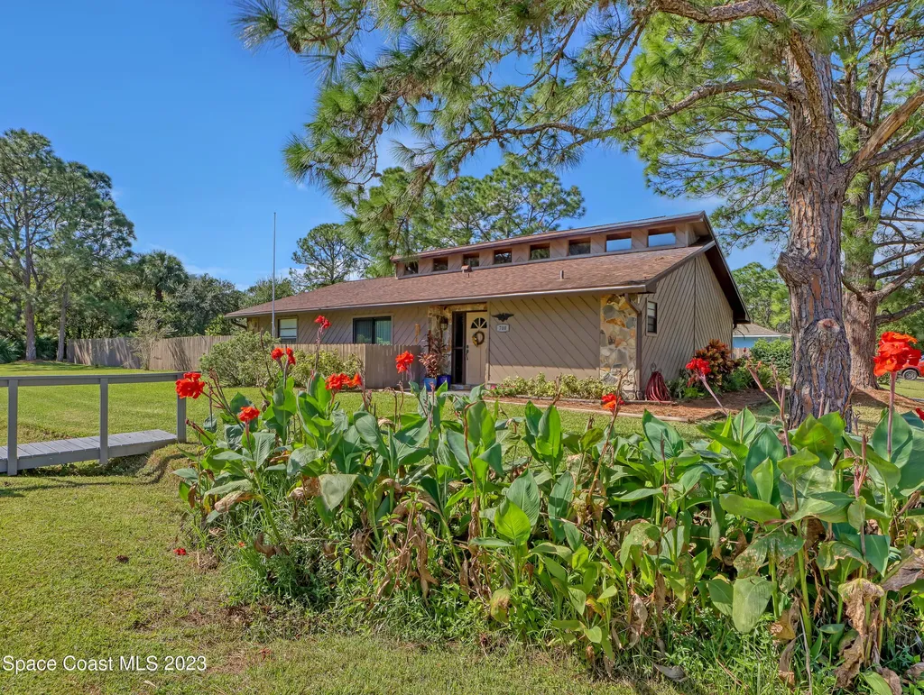 700 Arabia Road SE Palm Bay FL 32909