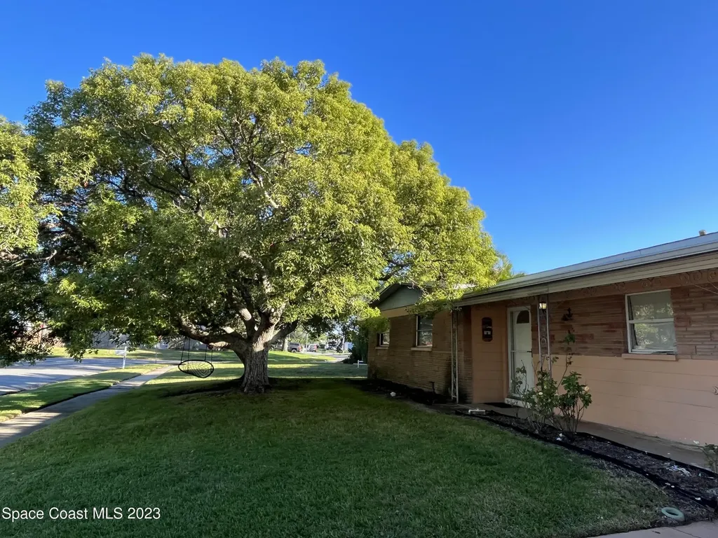 1080 Diamond Head Drive Merritt Island FL 32953