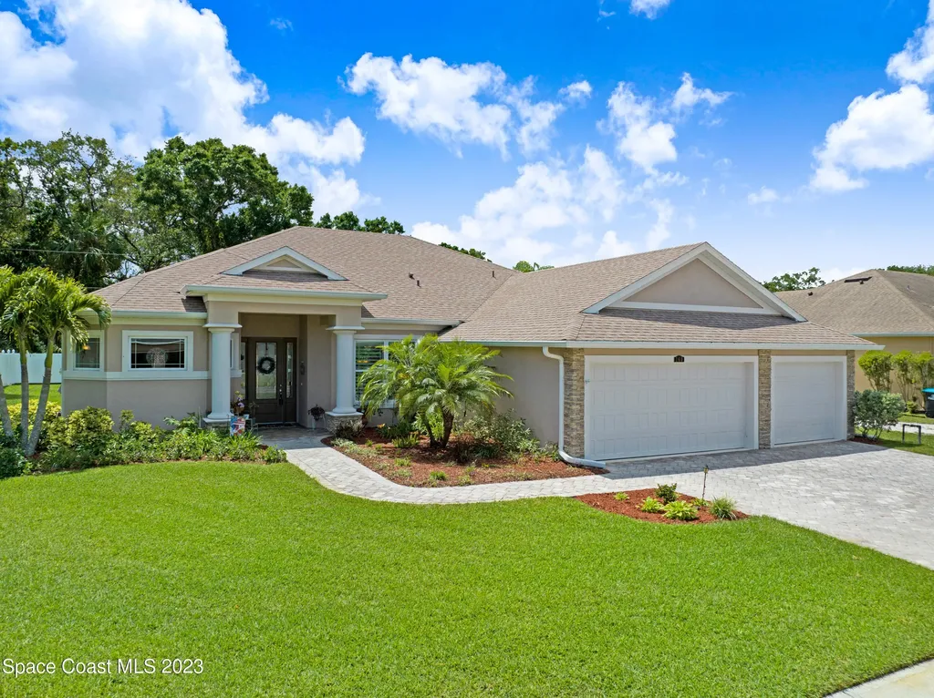 160 Via Catalano Court NE Palm Bay FL 32907