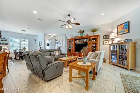 160 Via Catalano Court NE Palm Bay FL 32907