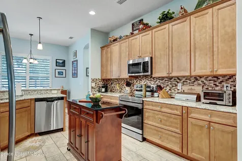 160 Via Catalano Court NE Palm Bay FL 32907